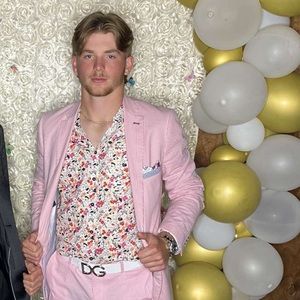 Meet your Posher, Chase